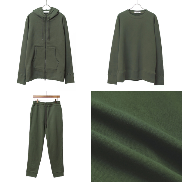 人気のスウェットシリーズに新色「ダークオリーブ」が登場