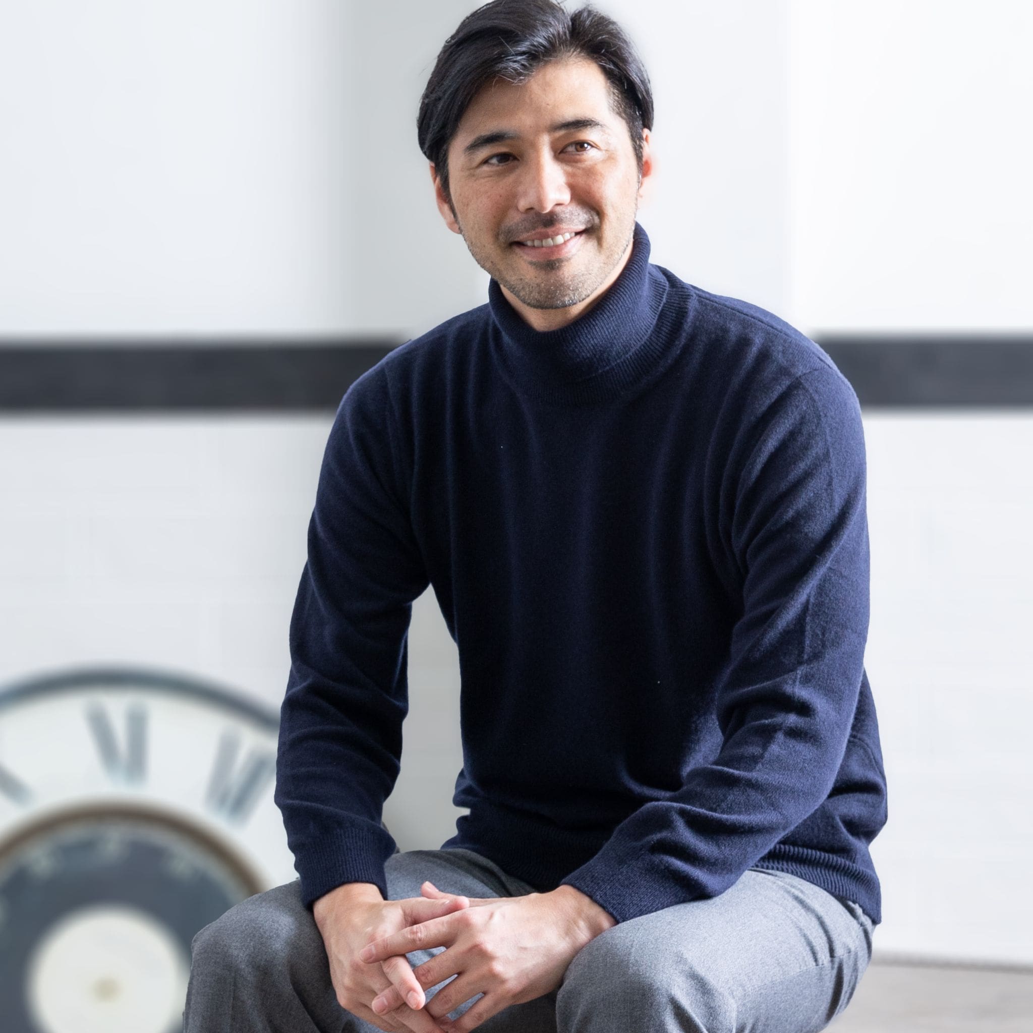 ベビーカシミヤ100％ メンズタートルネックセーター