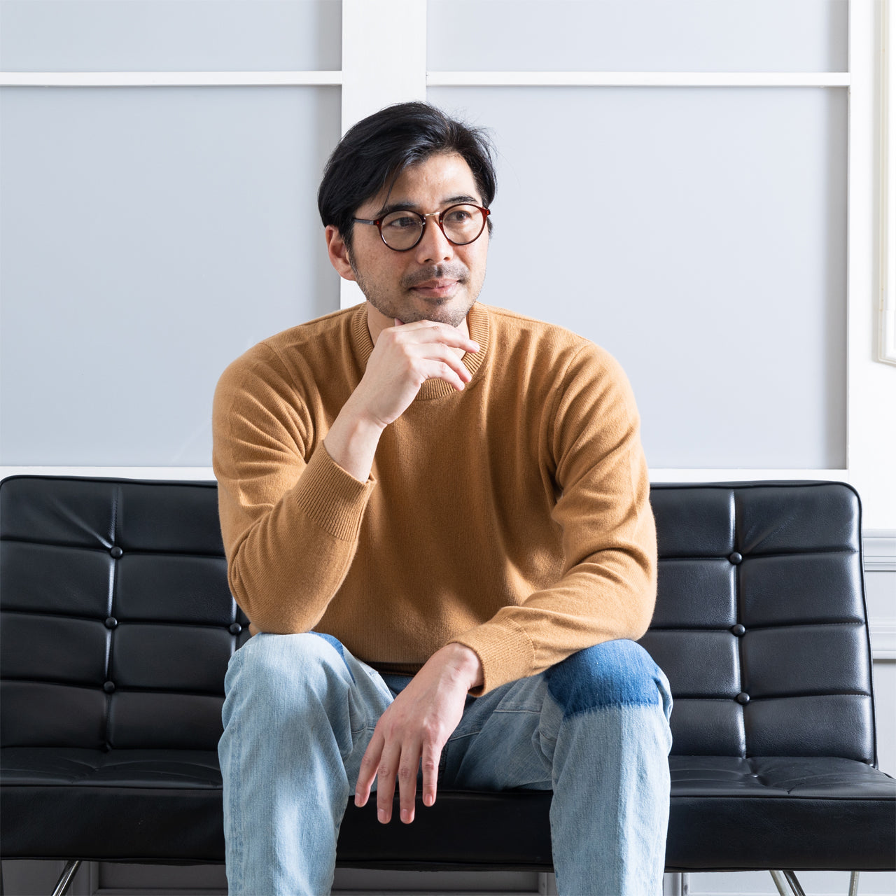 希少なベビーカシミヤを使用したクルーネックニット