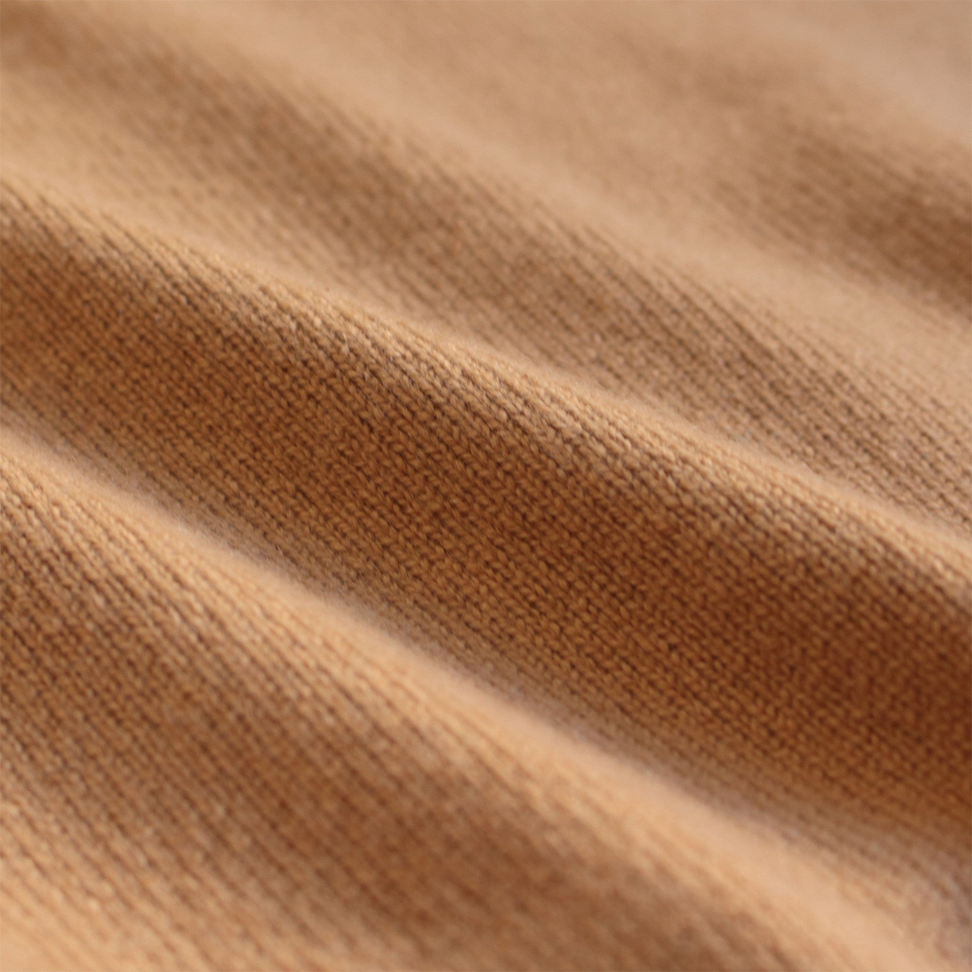 希少なベビーカシミヤを使用した生地の風合い