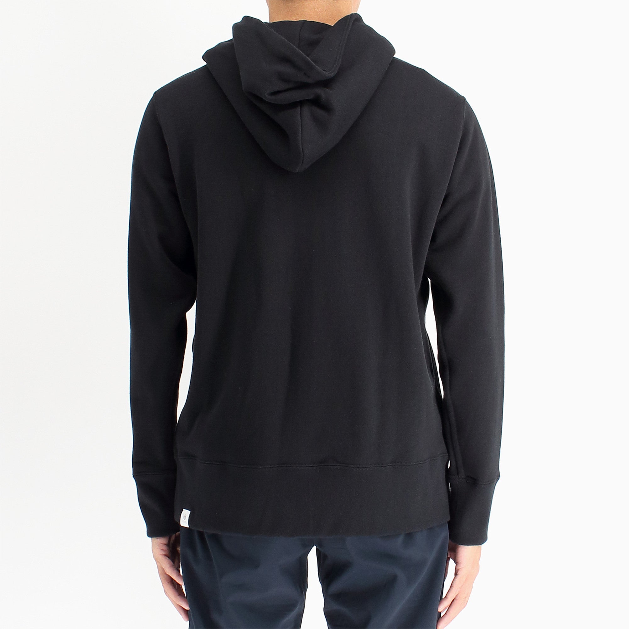 シーアイランドコットンを使用した吊裏毛のジップアップパーカー