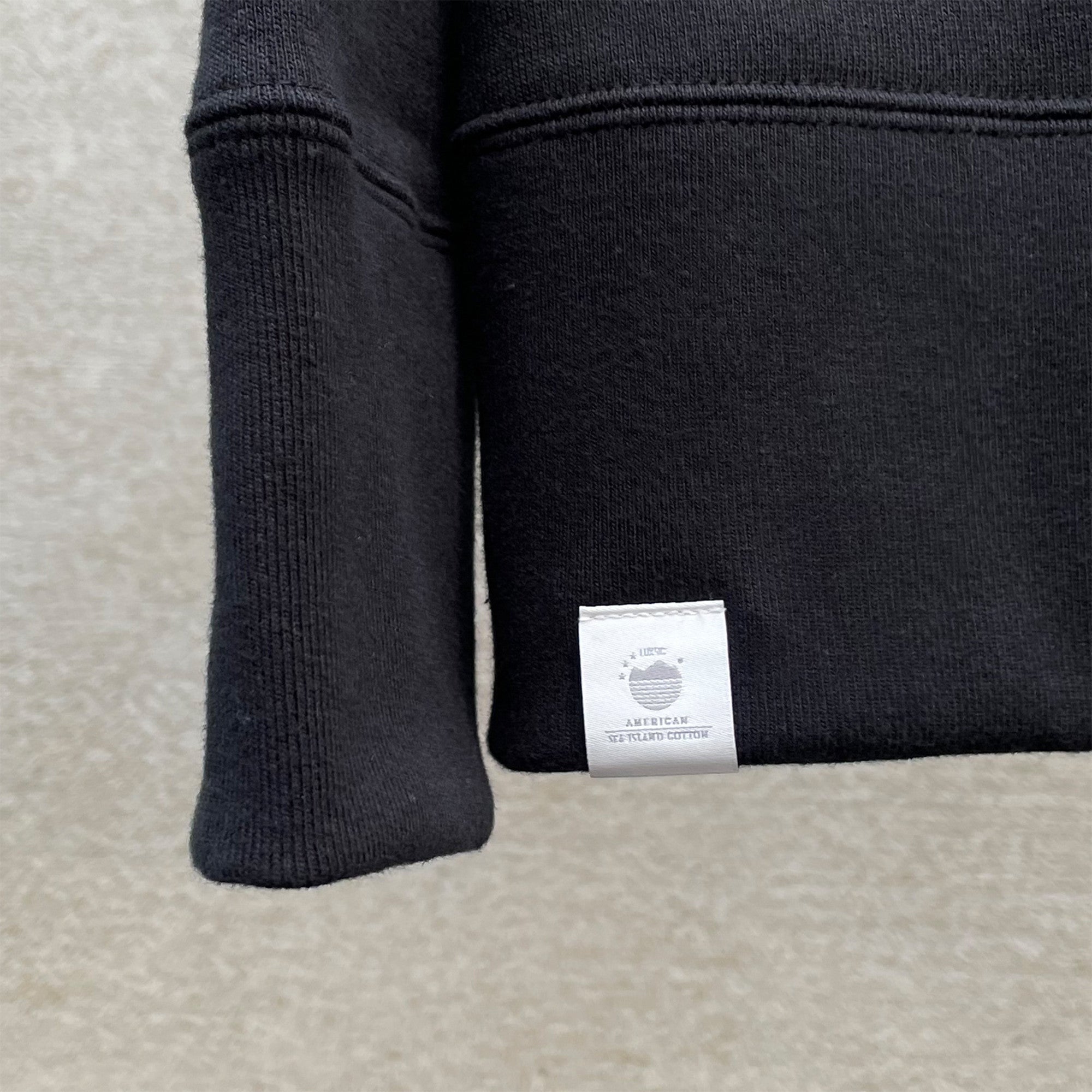 シーアイランドコットンを使用した吊裏毛のクルーネックスウェット