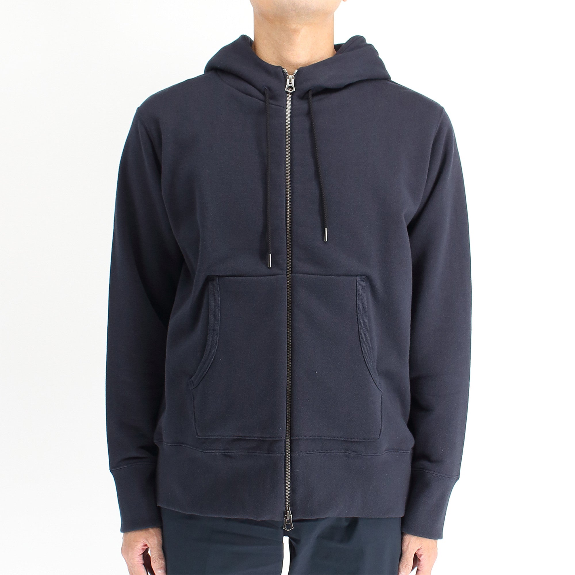 シーアイランドコットンを使用した吊裏毛のジップアップパーカー